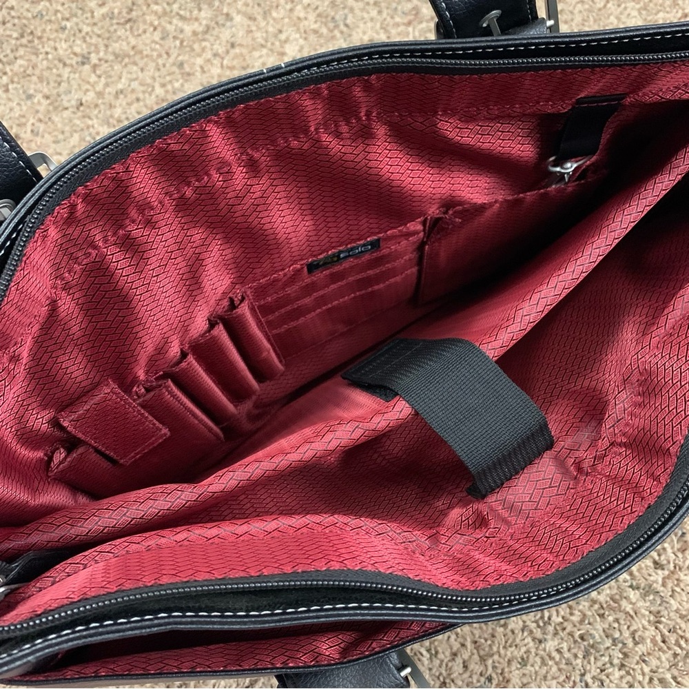 NEW Solo Black Leather Laptop Tote Bag - Picture 5 of 15